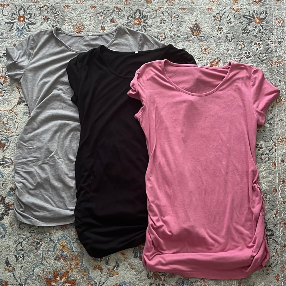 Short Sleeve Maternity Tops - ruched siding